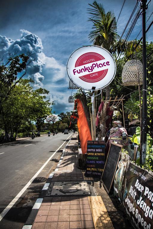 Funky Place Lovina  Exterior photo