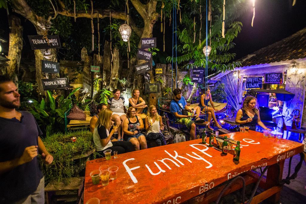 Funky Place Lovina  Exterior photo