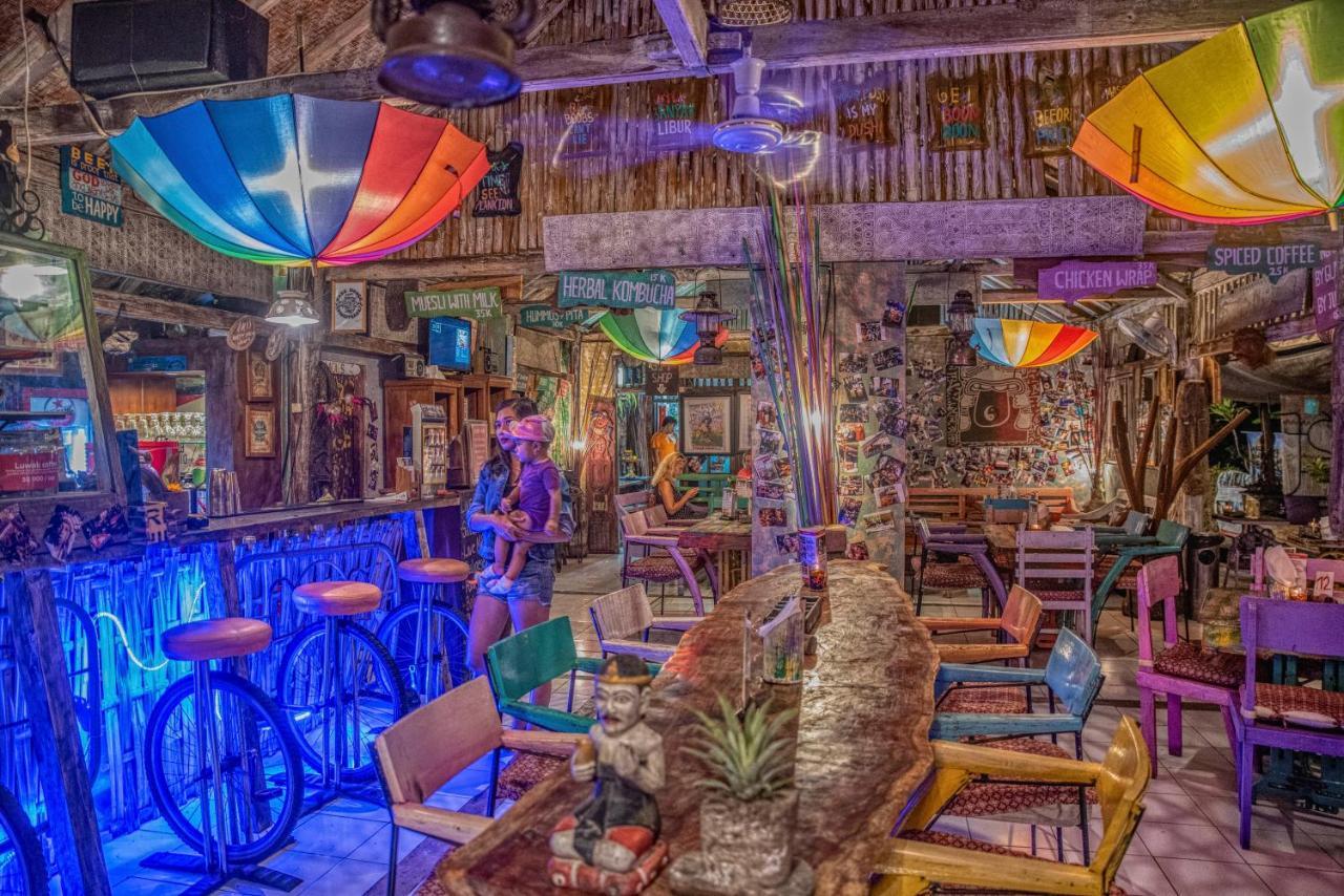 Funky Place Lovina  Exterior photo